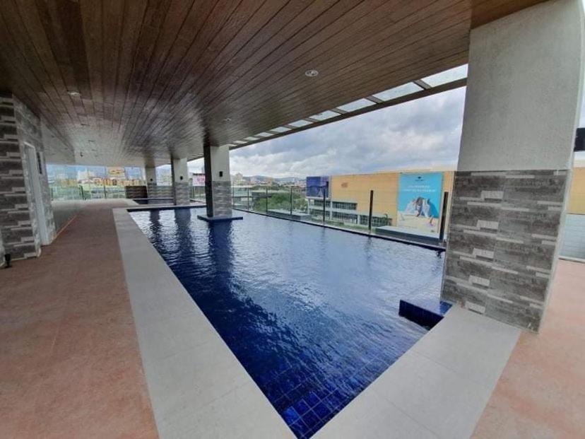 Sunvida Condo Across Sm City Cebu W/ Wifi And View Buitenkant foto